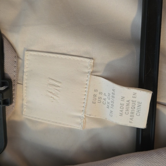 H&M set. - Picture 4 of 5